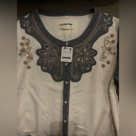 Free People We The Free Loui Embellished Cardi Size L NWT - Picture 4 of 5